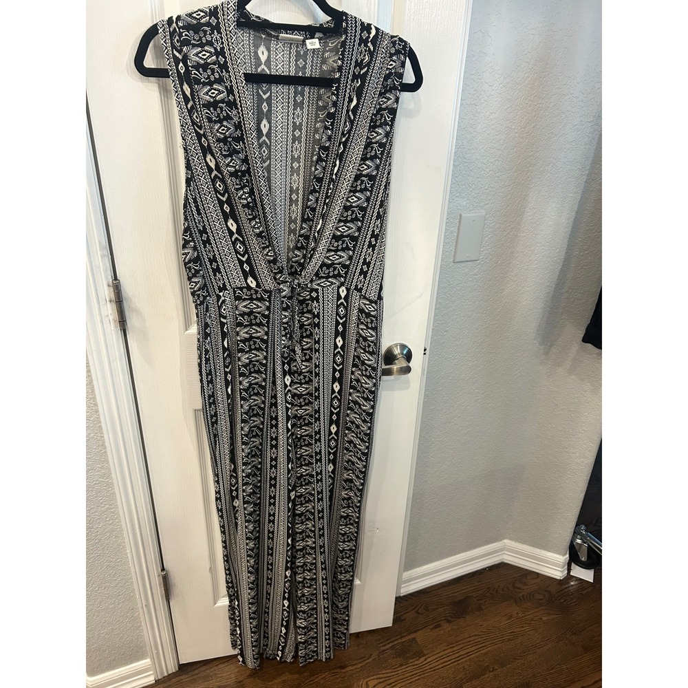 Cato Jumpsuit‎ Black White Tribal Print Sleeveless V-Neck Wide Leg Boho L